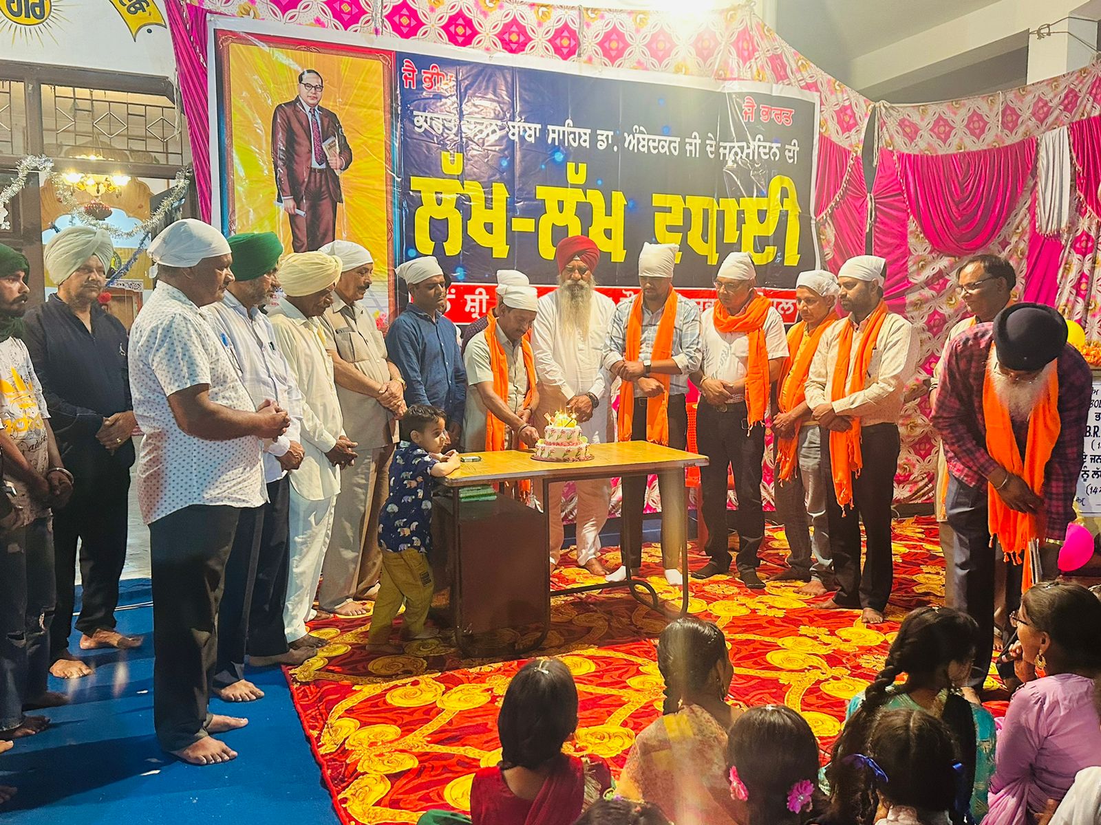 ग्राम कित्तना में बाबा साहेब डॉ. भीमराव अंबेडकर की 133वीं जयंती बड़ी श्रद्धा व धूमधाम से मनाई गई।